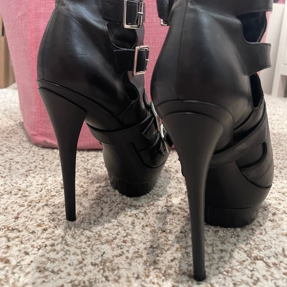 Rachael Zoe Danielle Buckle Platform Bootie. 8.5. Worn once. - Picture 3 of 6